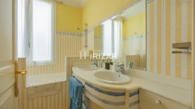 Apartment in Abando Ensanche photo 16