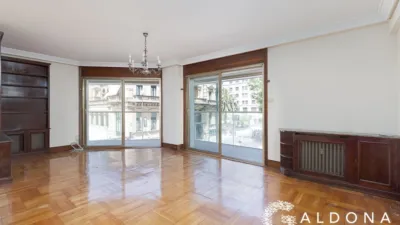 Flat on Calle de Hernani photo 4
