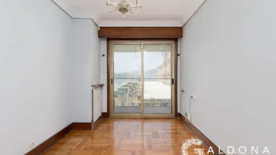 Flat on Calle de Hernani photo 22