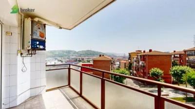 Piso en venta en Calle de Magallanes, Cruces (Barakaldo) de 310.000 €