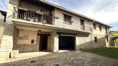 Chalet on Calle de la Trinidad photo 4