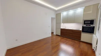 Apartment on Conde de Peñalver Street photo 9