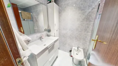 Piso en venta en San Bartolomer Etorbidea, Bagatza-San Vicente (Barakaldo) de 299.900 €