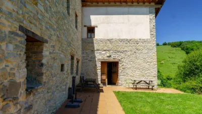 House Next to the Quejana Monumental Complex photo 10