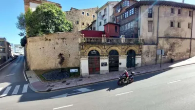 Piso en alquiler en Monasterio de Las Pelayas, Centro (Oviedo)
