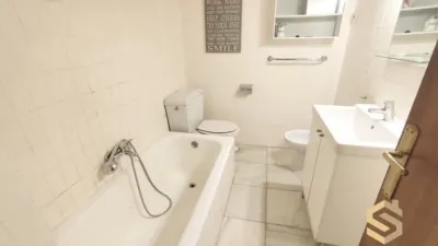 Apartment on Pedro Martínez Artola Street photo 12