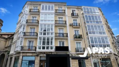 Piso en venta en Plaza de Numancia, Numancia-San Fernando (Santander) de 280.000 €