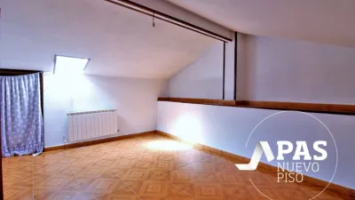 Semi-detached house on Barrio Moncobe Street photo 15