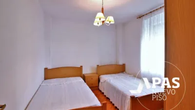 Semi-detached house on Barrio Moncobe Street photo 23