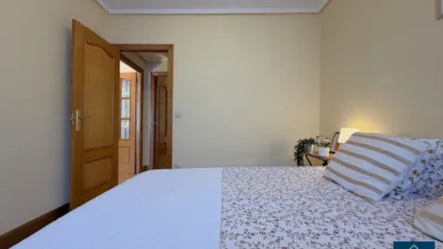 Flat on Luistarrak Kalea photo 36