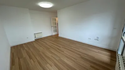 Piso en calle Martxoak 8 Etorbidea photo 5