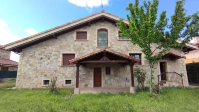 Chalet in Villarcayo photo 2