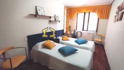 Apartment at Medina de Pomar No. 6 photo 11