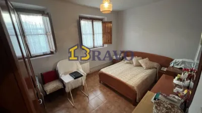 House in Poblado Oteo de Losa photo 14