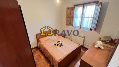 House in Poblado Oteo de Losa photo 25