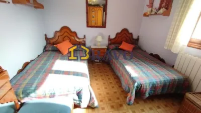 Chalet for sale in El Puente de Villanueva photo 30