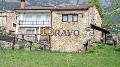 House in Panizares photo 2