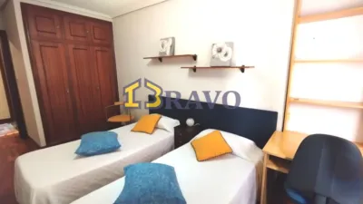 Apartment at Medina de Pomar No. 6 photo 12