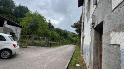 House in Berrobi photo 11
