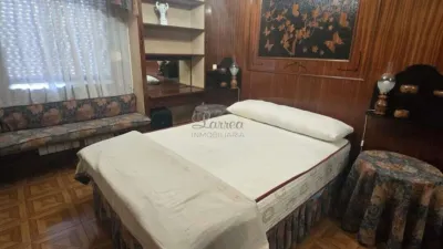 Apartment in Amorebieta photo 8