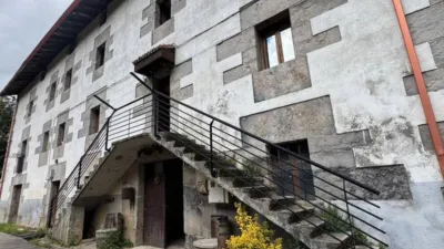 House in Berrobi photo 2