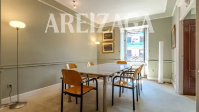 Apartment on Urbieta Street photo 13