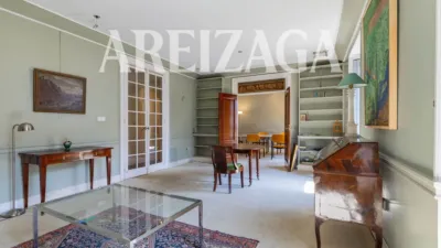 Apartment on Urbieta Street photo 8