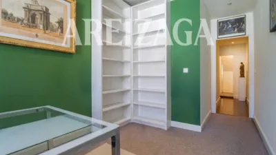 Apartment on Urbieta Street photo 28