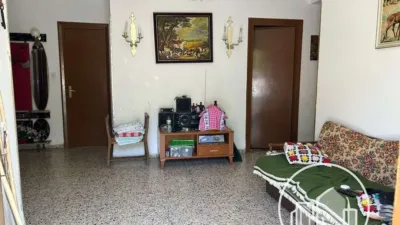 House in Single-Family Home on Ground Floor in Villaves photo 3