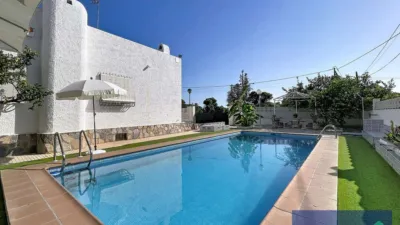 Chalet on Carrer Gesmil, 2 photo 3