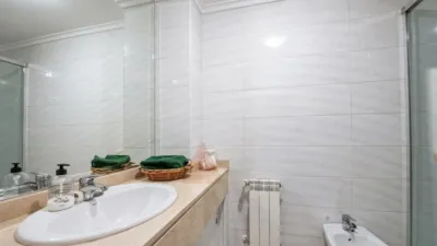 Apartment on Calle Barrio La Pereda photo 11