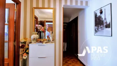 Apartment on Calle de Gerona photo 12