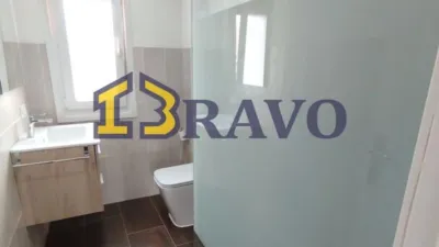 Apartment with Bar Frontage in Medina de Pomar photo 6