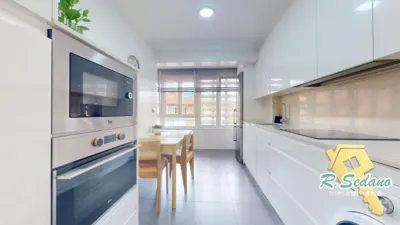 Apartment on Pais Valenciá Street photo 3