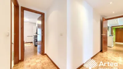 Apartment on Calle de Julián Zugazagoitia, 7 photo 27