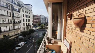 Apartment on Alameda de Recalde Street, No. 52 photo 13
