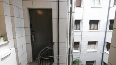 Apartment on Alameda de Recalde photo 5