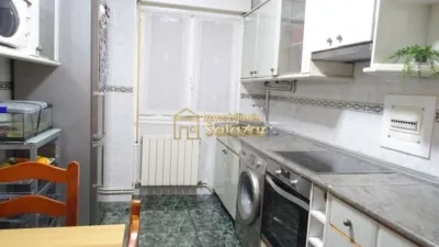 Apartment on San Nicolás de Olabeaga Street photo 5