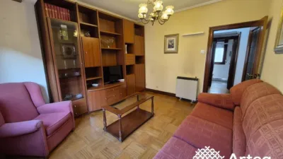 Apartment on Maestro Zubeldia Street photo 2