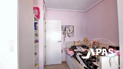 Apartment for sale on Calle del Archivo de Simancas photo 3