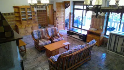 Chalet on Carretera Campanas Street, No. 5 photo 3