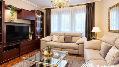 Apartment in Iralabarri photo 2