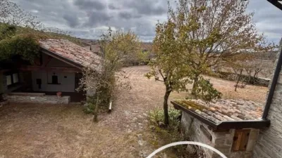 House in Valle de Losa photo 43