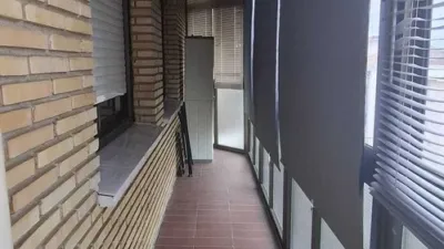 Apartment for Immediate Move-In with Balcony photo 2