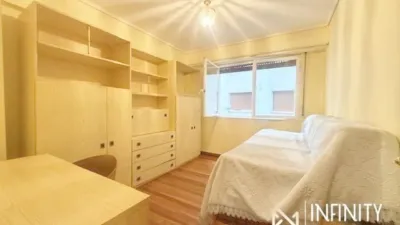 Apartment on Calle María Díaz de Haro photo 18