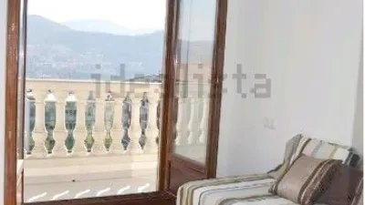 Top-floor apartment on Euskal Herria Street photo 2