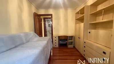 Apartment on Calle María Díaz de Haro photo 16