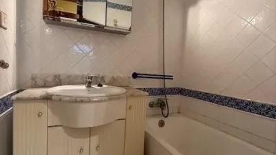 Apartment on Calle María Díaz de Haro photo 21