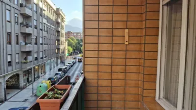 Apartment in Barakaldo photo 3