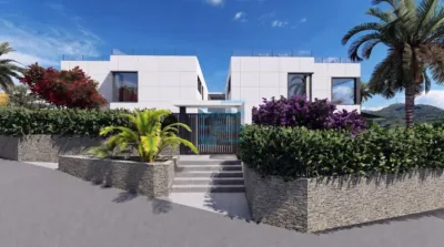 Terraced house on Luis Pradera Street photo 5